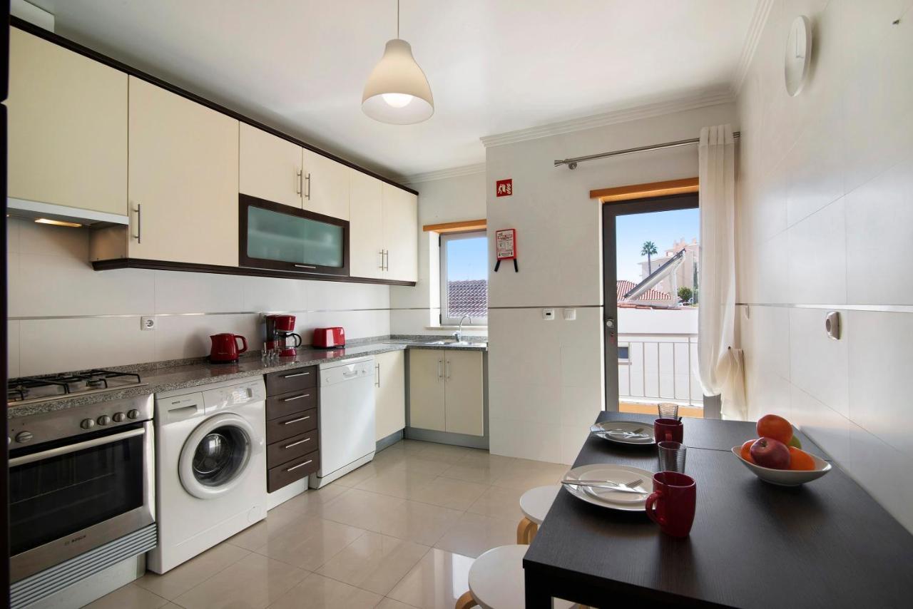 Apartamento Agua Brisa アルブフェイラ エクステリア 写真