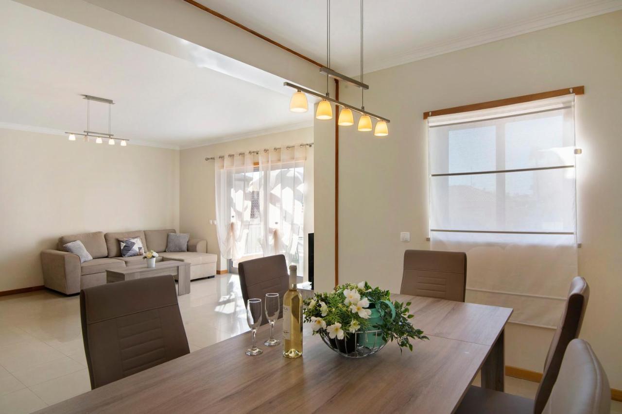 Apartamento Agua Brisa アルブフェイラ エクステリア 写真
